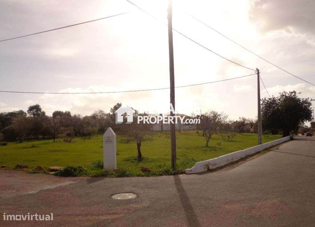 Lote de terreno no centro de Almancil, Algarve - Grande imagem: 3/18