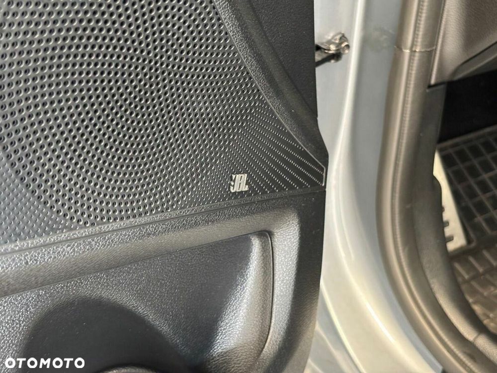 Kia Ceed 1.5 T-GDI L DCT - 19