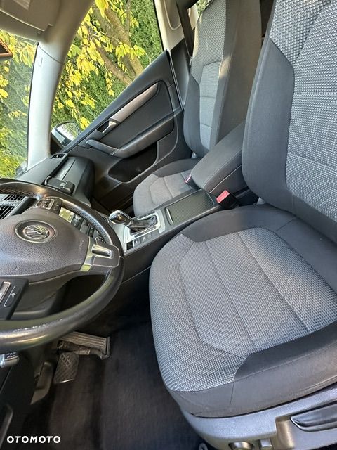 Volkswagen Passat 2.0 TDI Comfortline DSG - 10