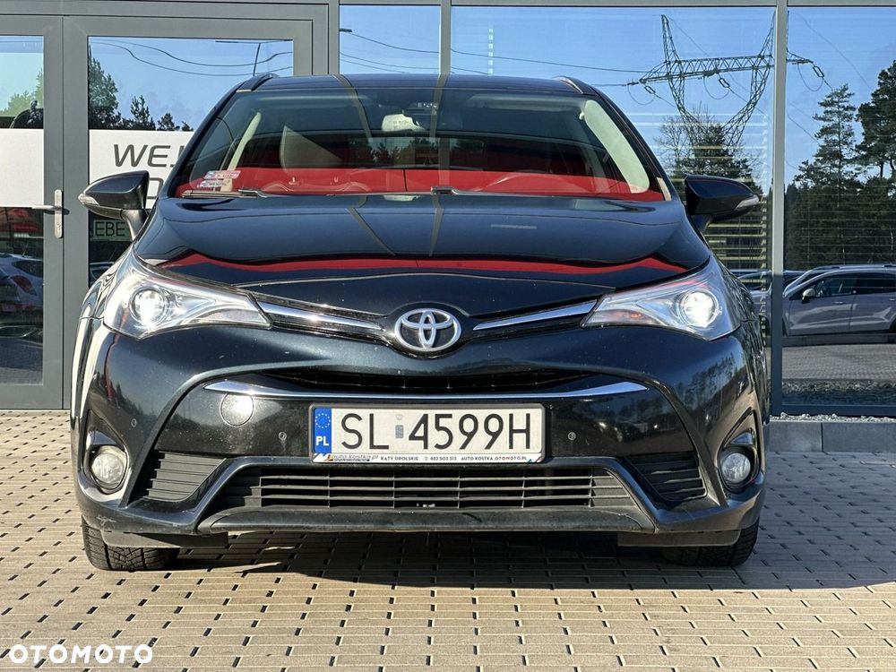 Toyota Avensis 2.0 D-4D Selection - 5