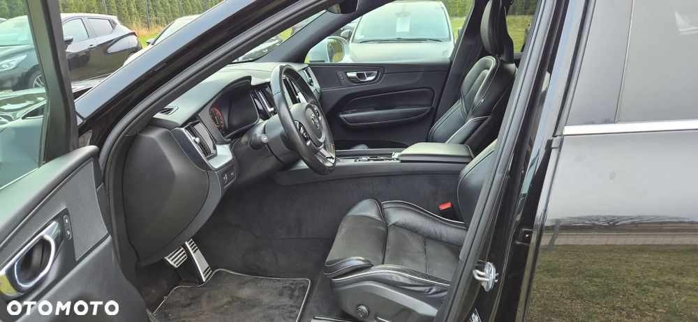 Volvo XC 60 D4 SCR AWD R-Design - 8