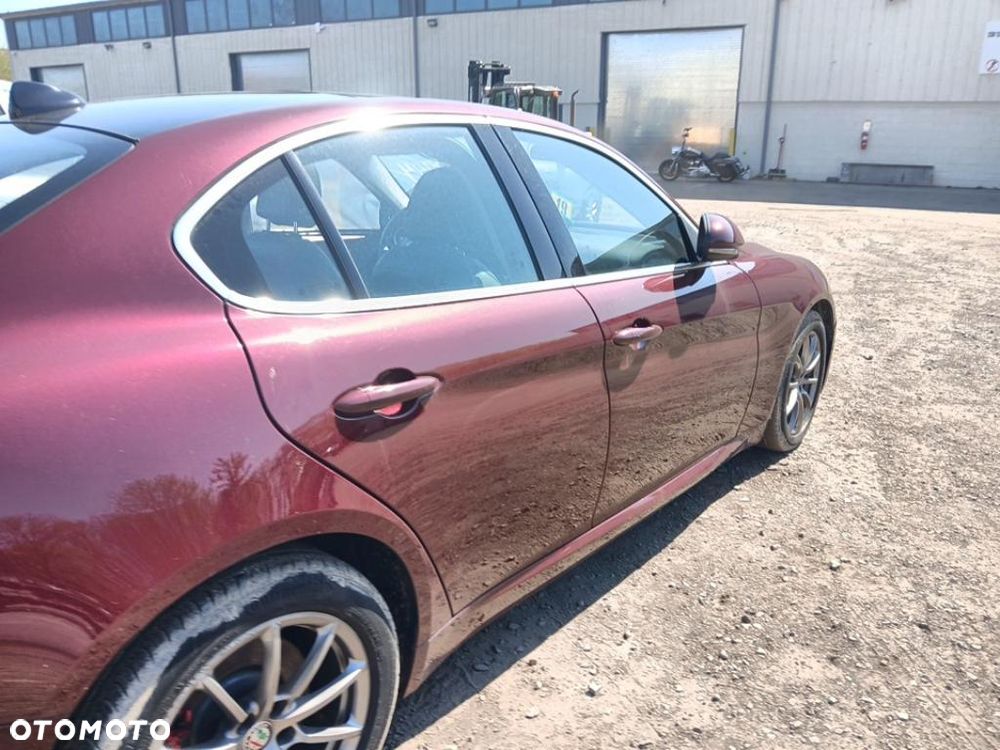 Alfa Romeo Giulia - 23