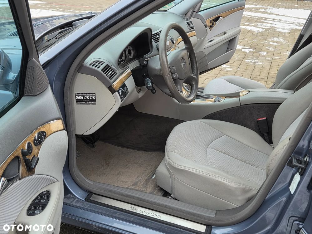 Mercedes-Benz Klasa E 320 CDI 4Matic Automatik Avantgarde DPF BusinessEDITION - 28