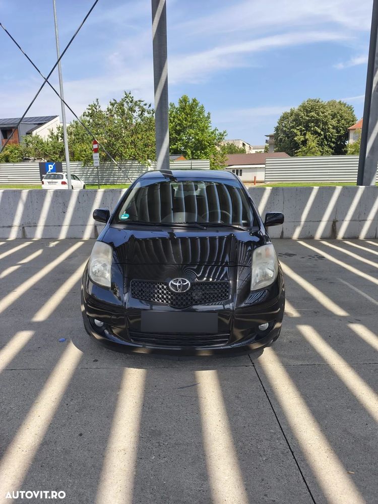 Toyota Yaris 1.3 Aut Sol - 1