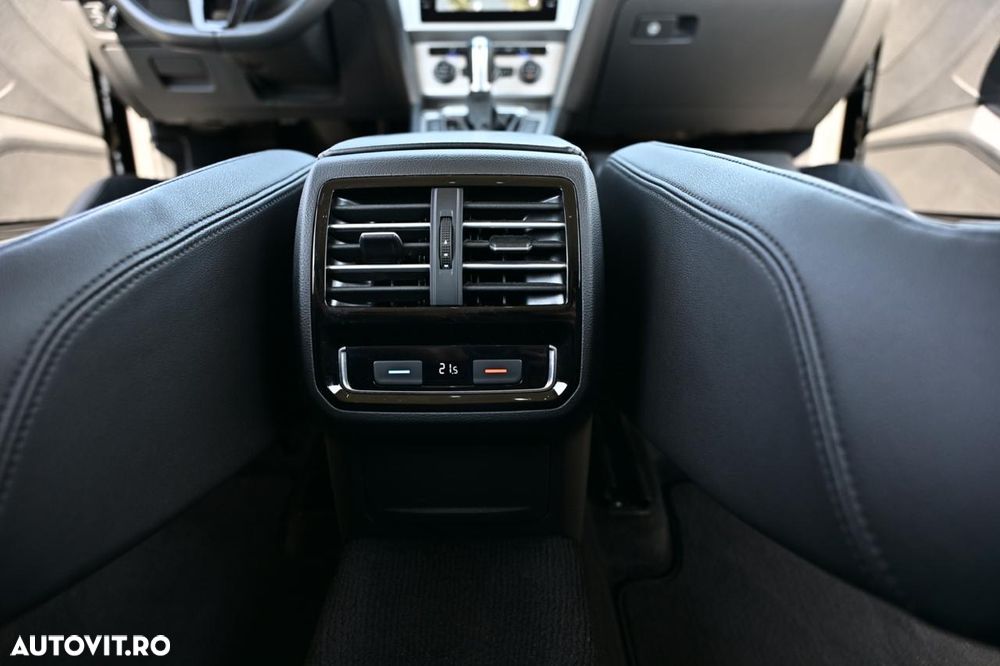 Volkswagen Passat - 20