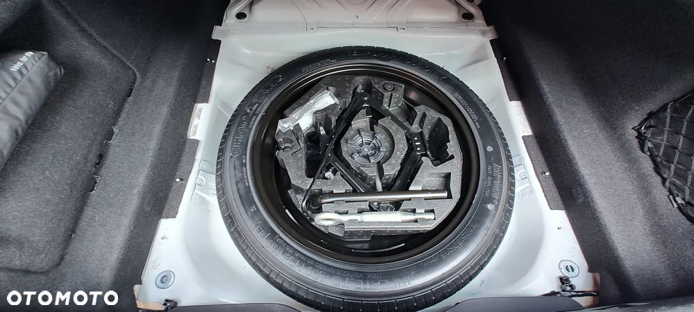 Volvo S90 D4 R-Design - 23