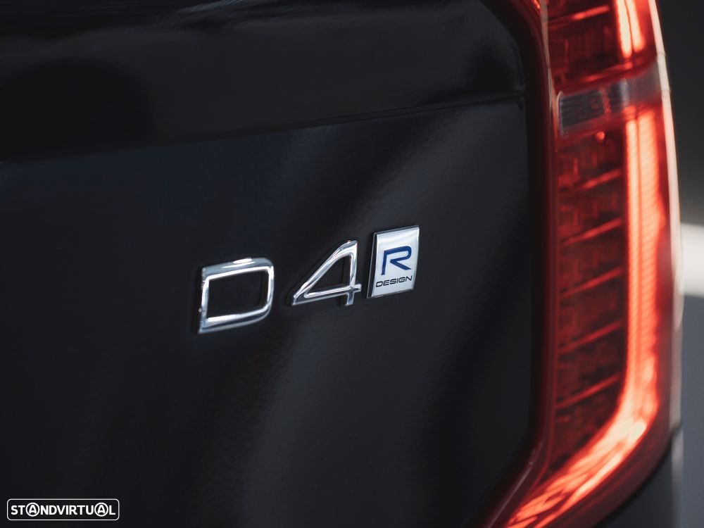 Volvo XC 90 2.0 D4 R-Design - 15