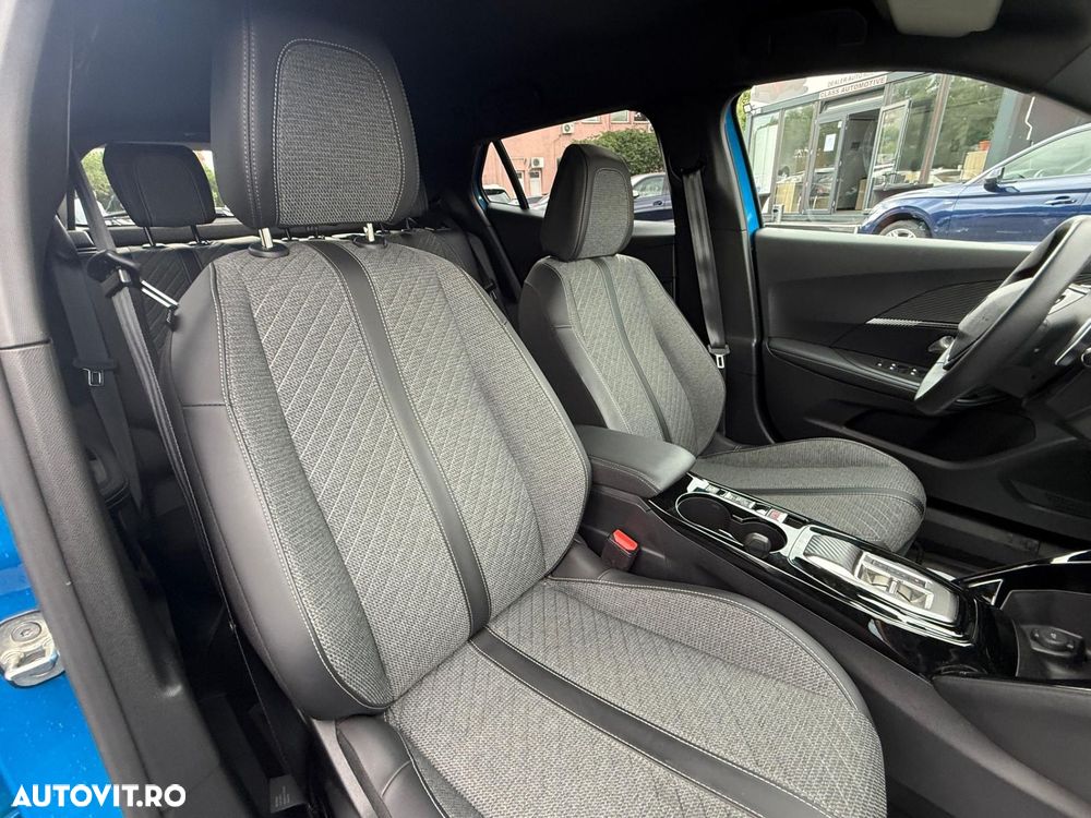 Peugeot 2008 1.2L PureTech 130 S&S EAT8 Allure - 13