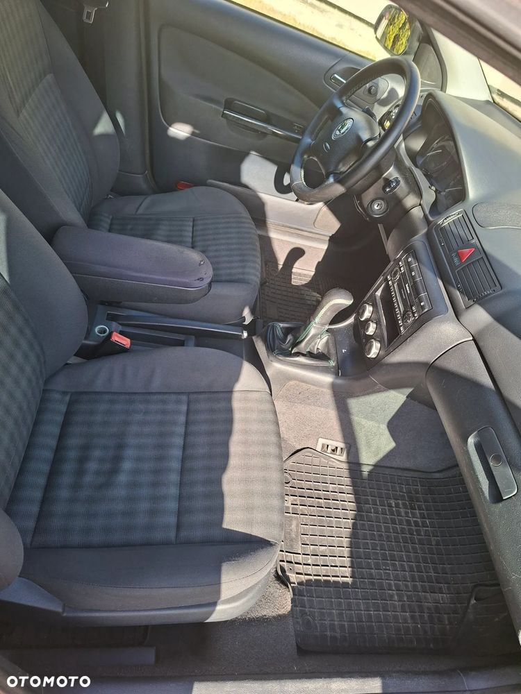 Skoda Octavia 1.9 TDI Ambiente - 4