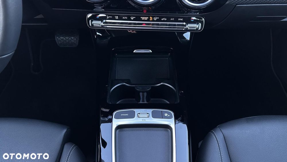 Mercedes-Benz CLA - 19