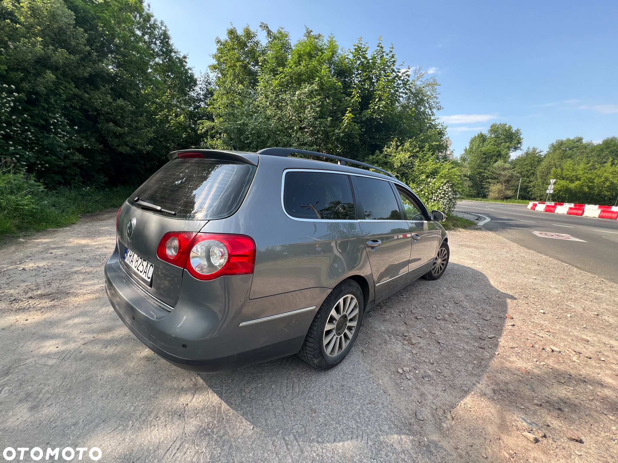 Volkswagen Passat 1.9 TDI Comfortline - 8