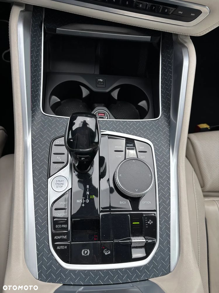 BMW X6 xDrive40i - 10