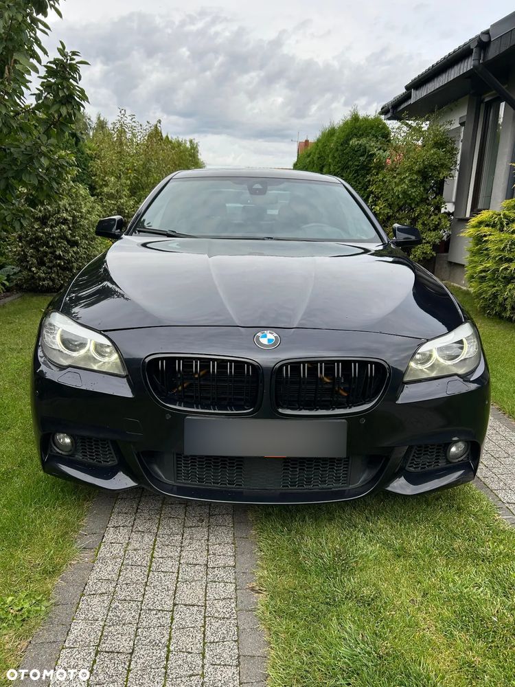 BMW Seria 5 550i - 4