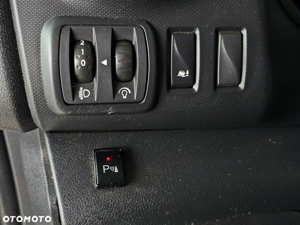 Renault Trafic - 16