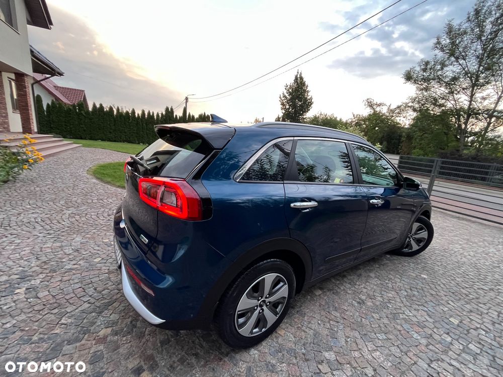 Kia Niro 1.6 GDI Hybrid L - 17