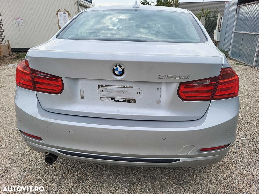 Tragar,calandru bmw f30 Piese Dezmembrez Dezmembrari BMW F30 - 6