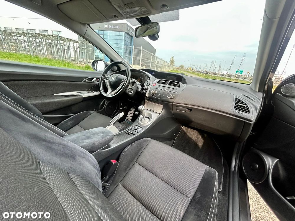 Honda Civic 1.8i-VTEC Type S - 31