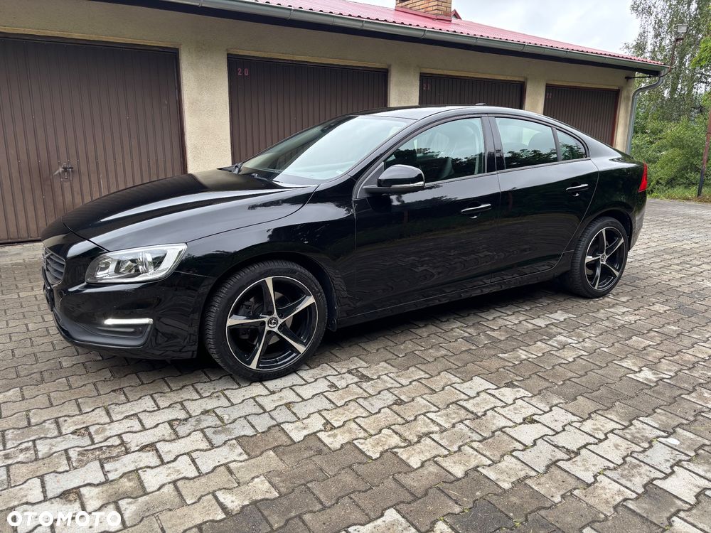Volvo S60 D3 Drive-E Momentum - 11