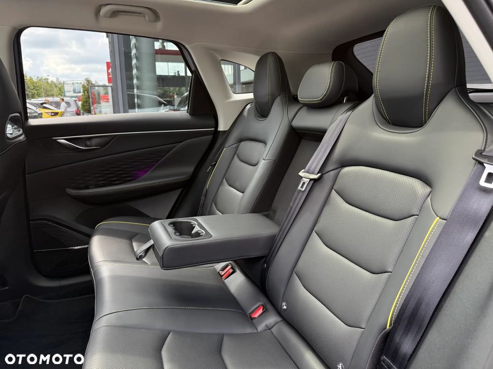 BAIC 5 1.5T Luxury DCT - 26