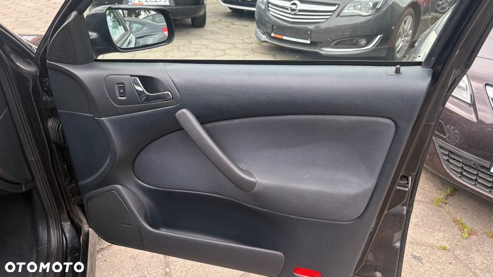 Skoda Octavia 2.0 Combi Elegance - 12