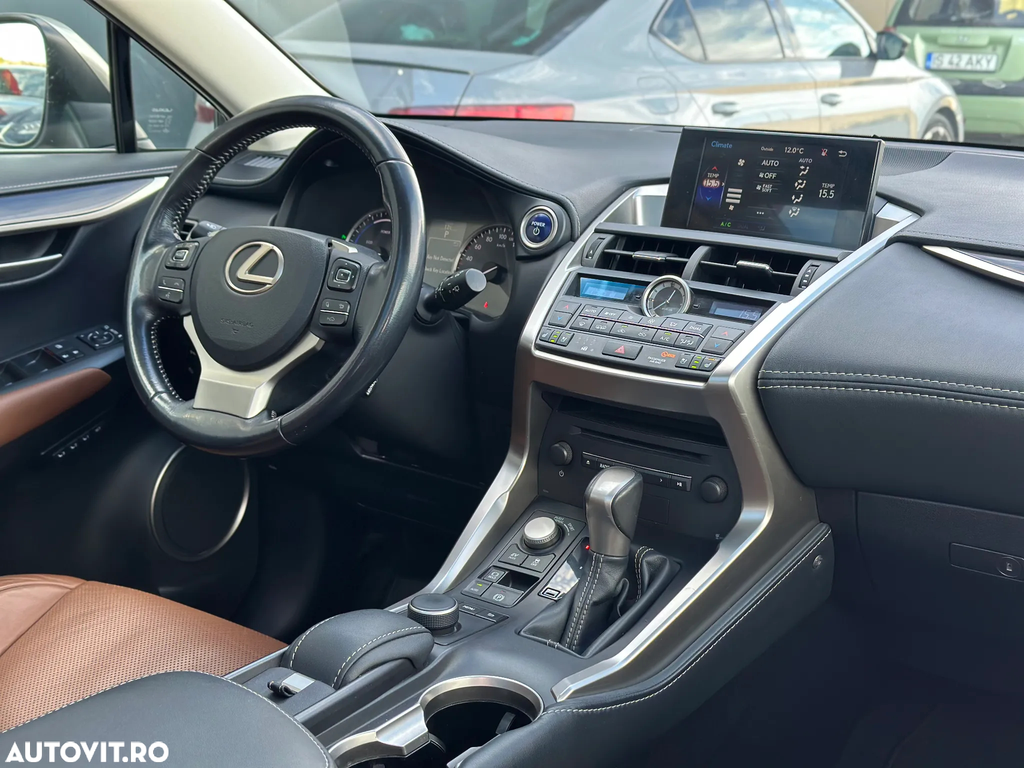 Lexus Seria NX 300h AWD Luxury - 2