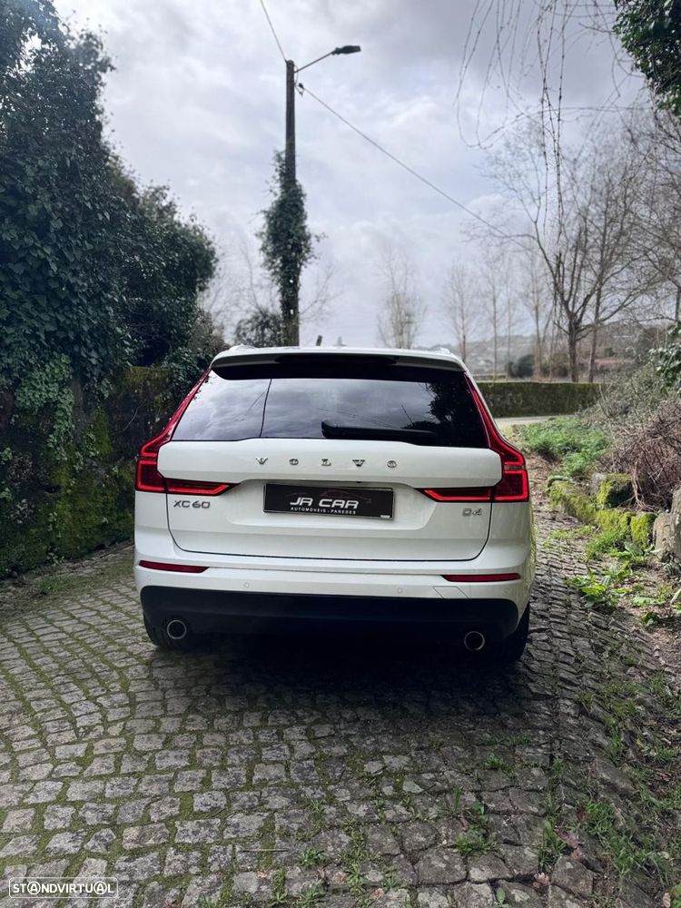 Volvo XC 60 2.0 D4 Momentum Plus Geartronic - 13