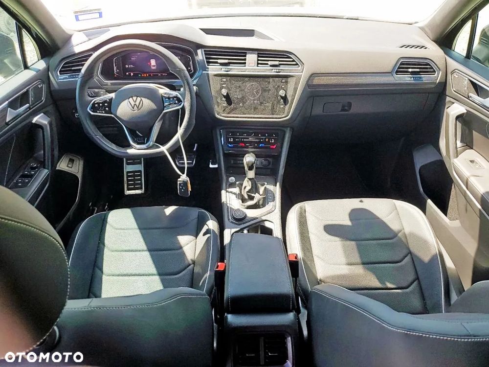 Volkswagen Tiguan - 8