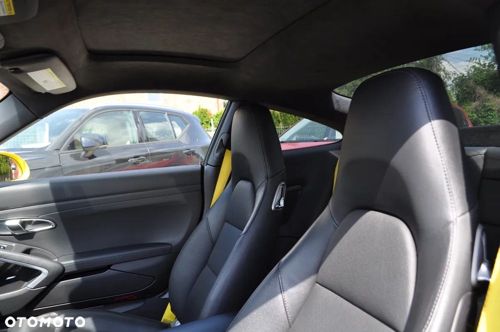 Porsche 911 Carrera S 50 Jahre - 18