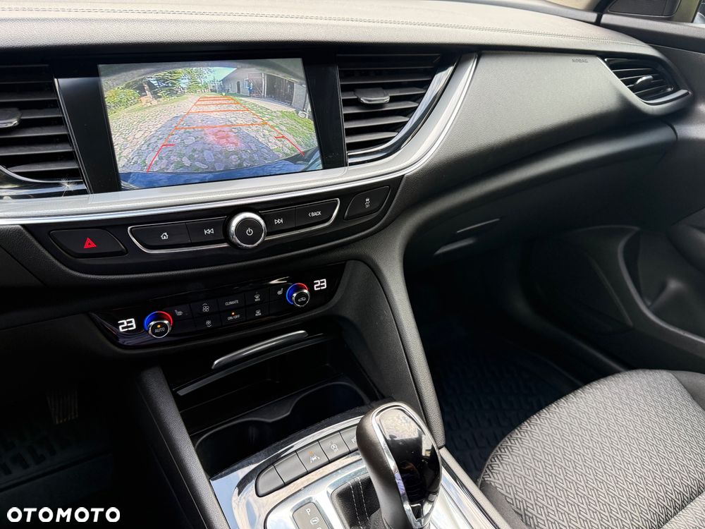 Opel Insignia - 11