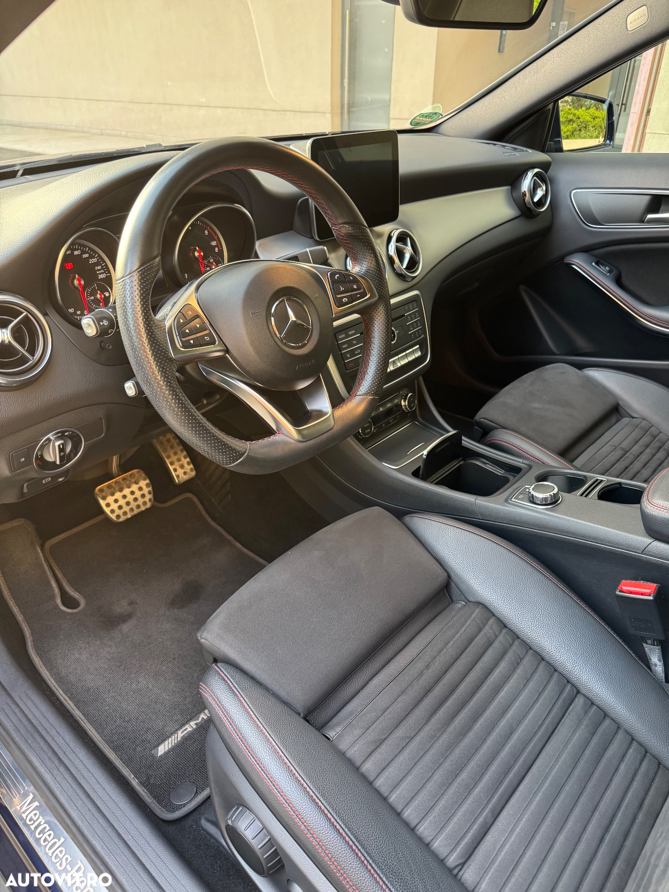Mercedes-Benz GLA 180 (CDI) d 7G-DCT AMG Line - 4