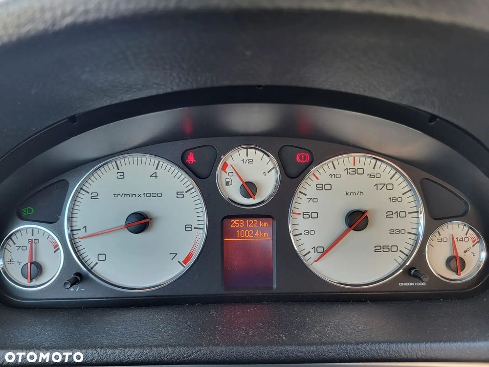 Peugeot 407 1.8 Premium - 20
