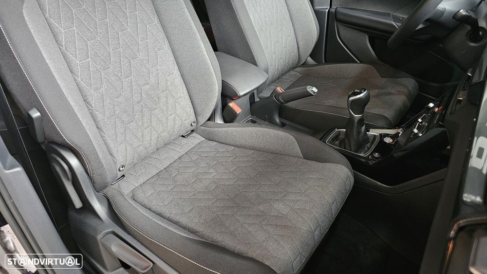 VW T-Cross 1.0 TSI Urban - 27