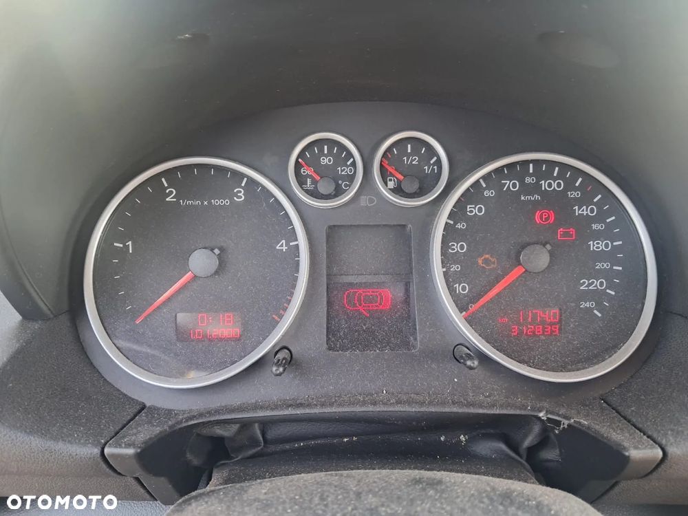 AUDI A2 2003 1.9 TDI 75 KM BHC KOD LAK: LZ5F / L1P9 - 10