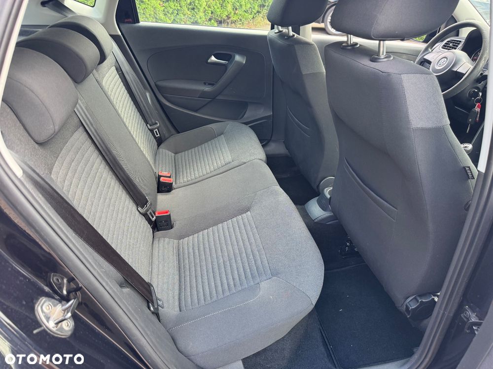 Volkswagen Polo 1.4 FSI Highline - 29