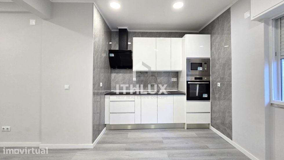 Apartamento T1 renovado no Centro da Amadora, junto à Estação - Grande imagem: 3/24
