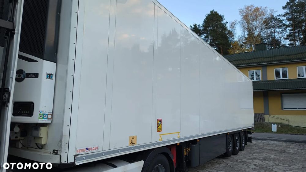 Schmitz Cargobull SKO24 doppelstock - 1