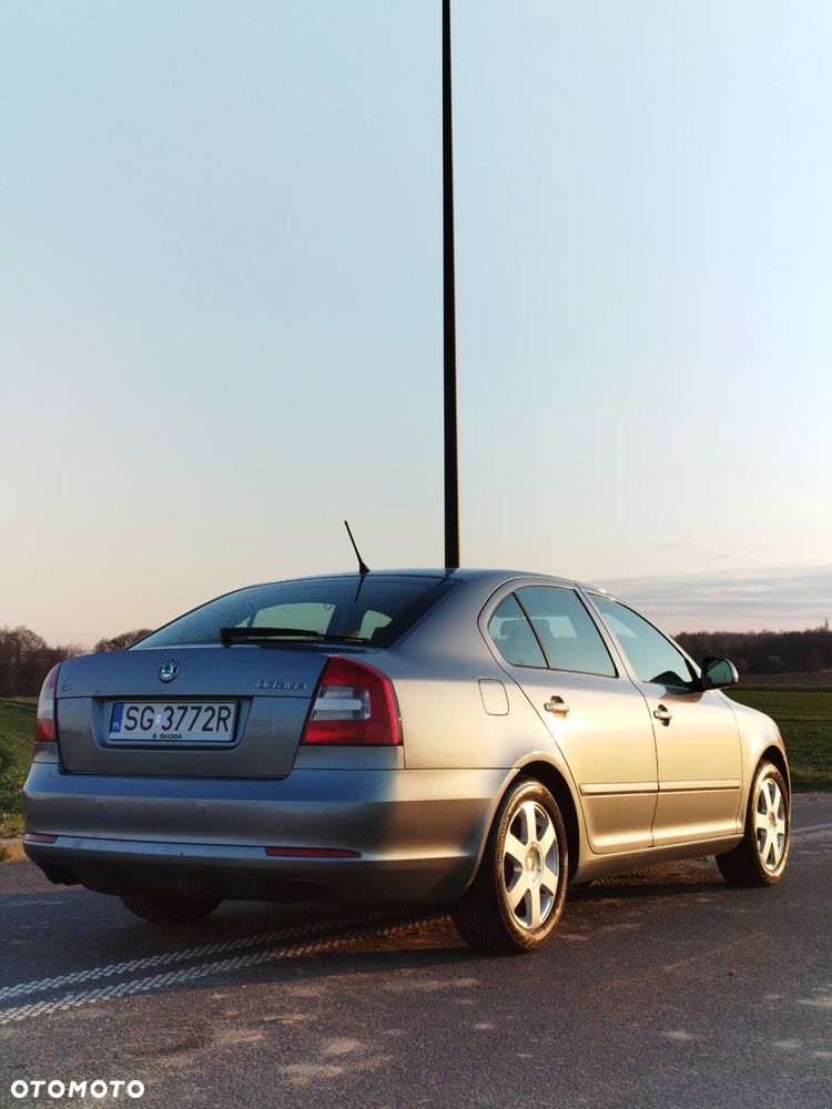 Skoda Octavia 1.4 TSI Ambiente - 14