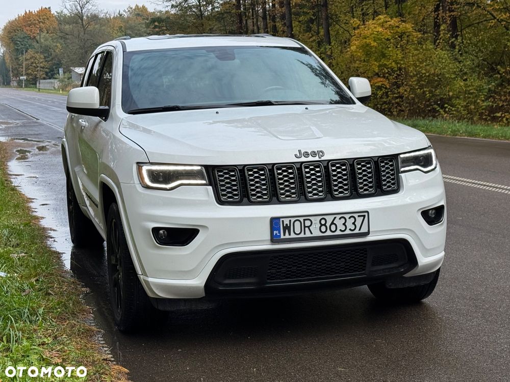 Jeep Grand Cherokee - 1