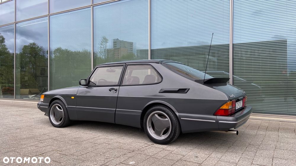 Saab 900 - 8