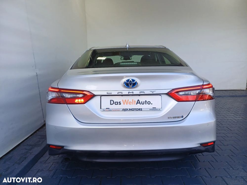 Toyota Camry 2.5 Exclusive - 26