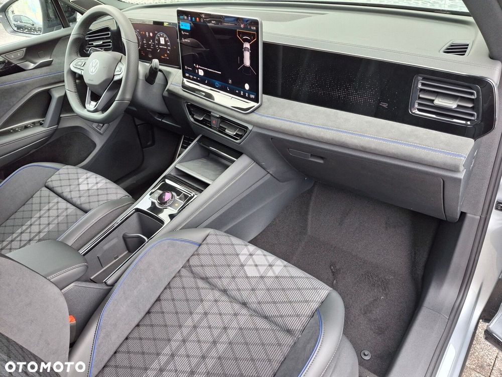 Volkswagen Tiguan - 16
