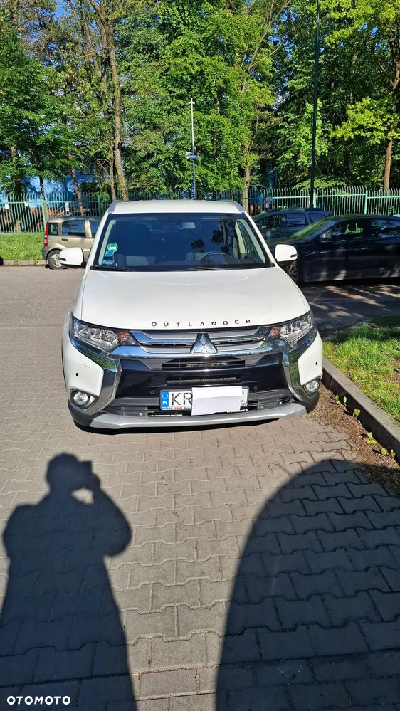 Mitsubishi Outlander 2.0 Intense + Navi 4WD CVT - 4