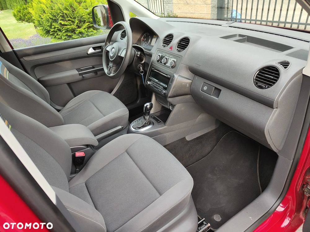 Volkswagen Caddy Maxi Comfortline DSG - 9