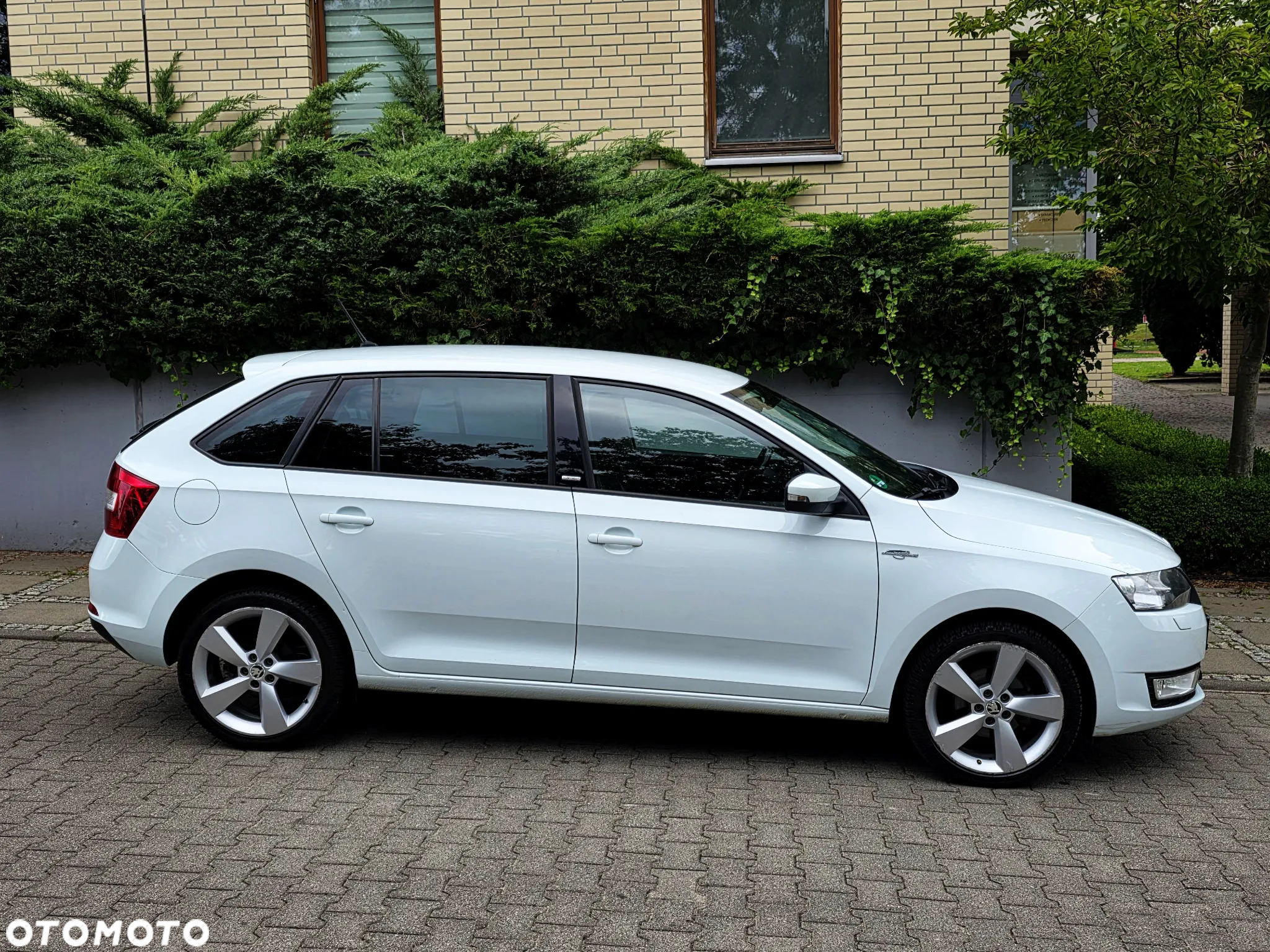 Skoda RAPID Spb 1.4 TDI DPF Emotion Plus - 8