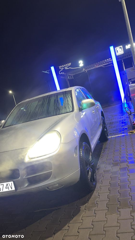 Porsche Cayenne - 29