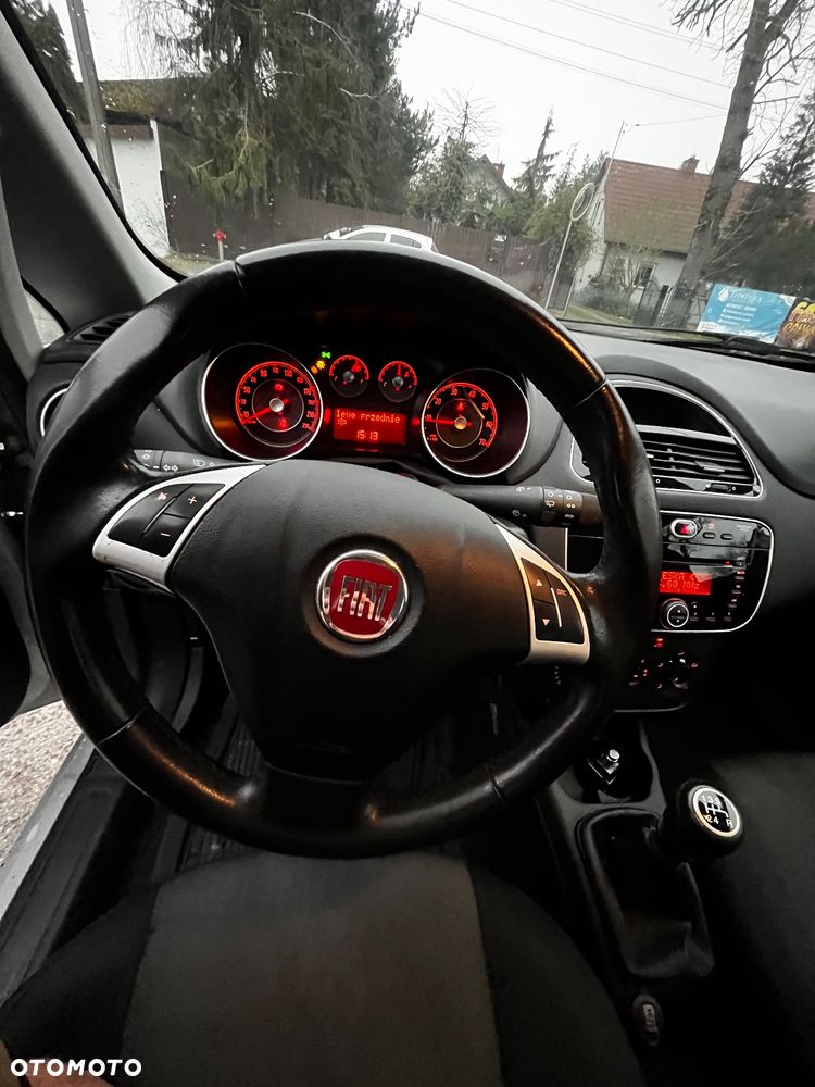 Fiat Grande Punto ver-1-4-easy-pakiet-easy-plus-s-s - 9