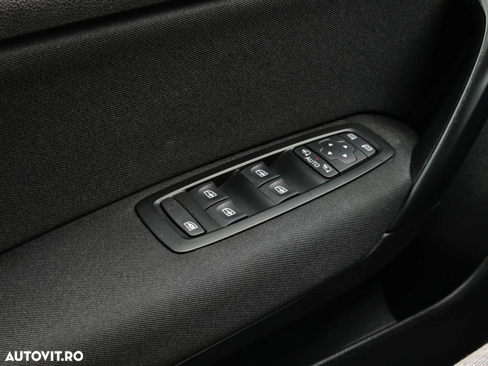 Renault Megane Blue dCi 116 EDC Zen - 21