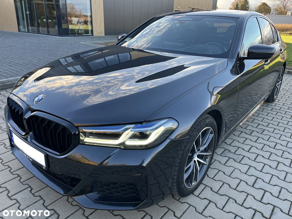 BMW Seria 5 ver-540d-xdrive-mhev-m-sport-sport - 9