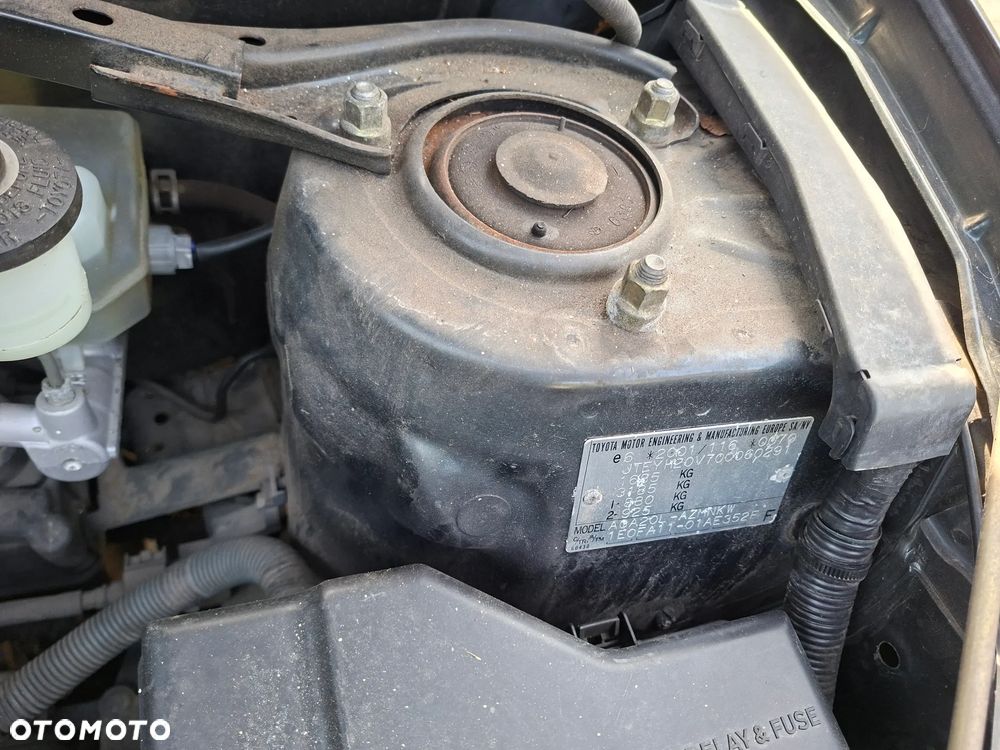 Toyota RAV4 - 31