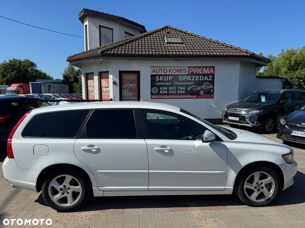 Volvo V50 D3 Momentum - 7